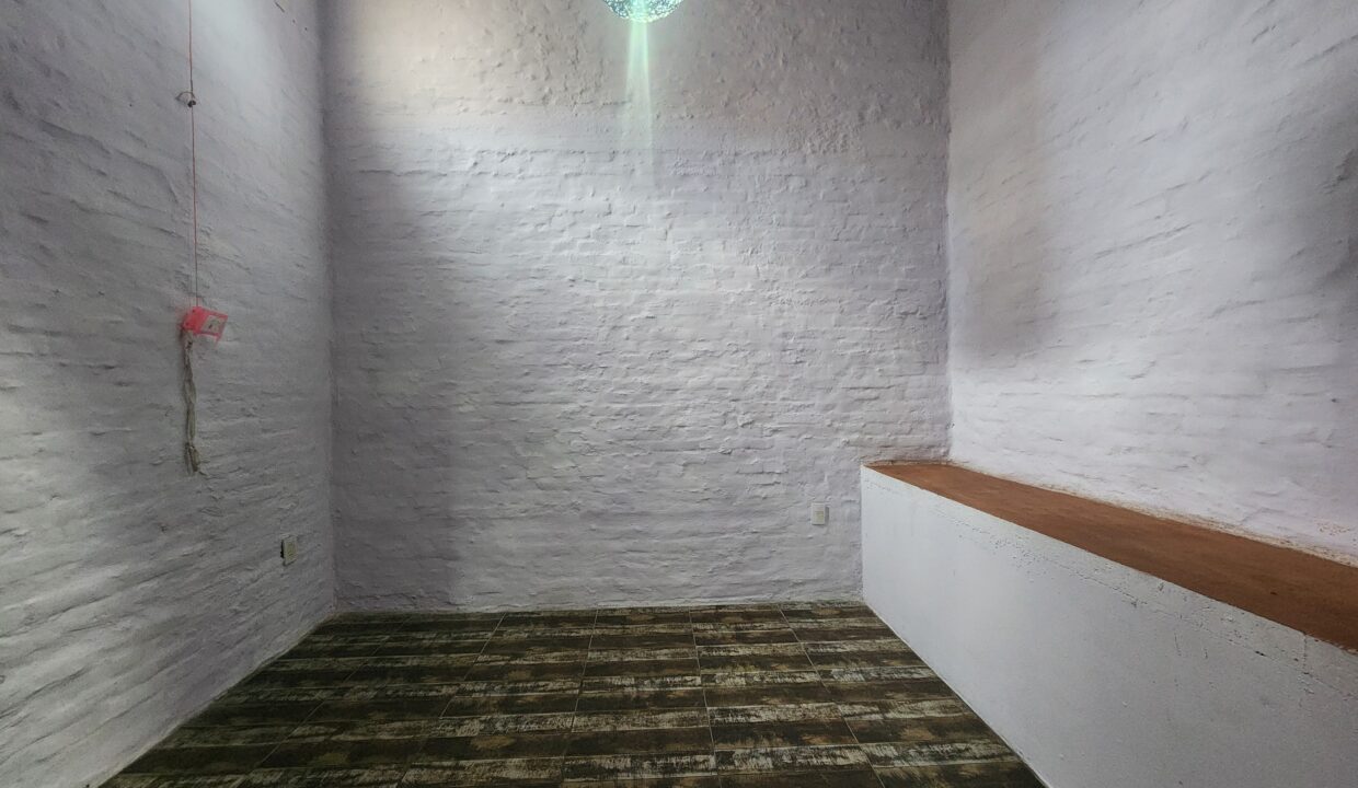 20260923_093444